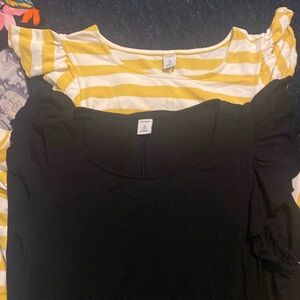 2- Women’s old navy ruffle sleeve dress - med tall